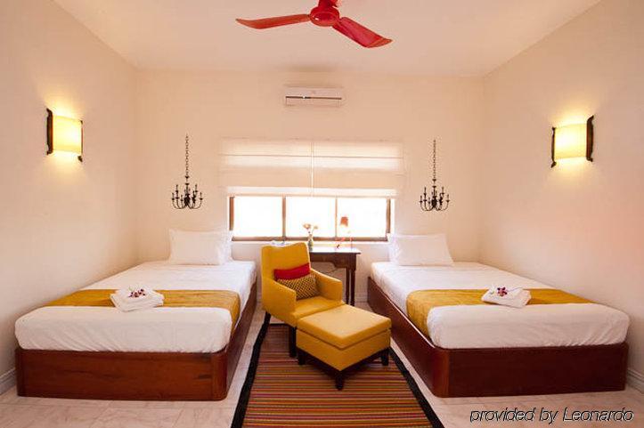 Jasmin Monument Hotel Phnom Penh Bagian luar foto