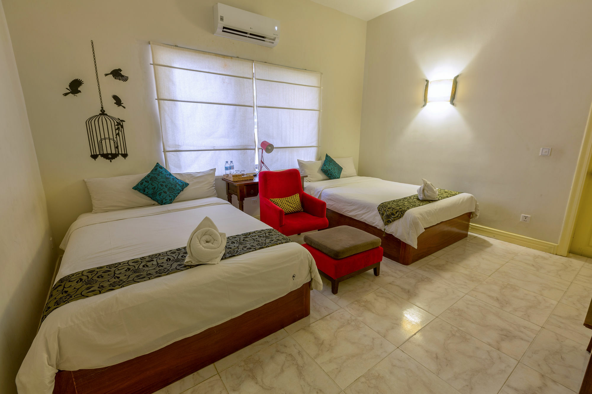 Jasmin Monument Hotel Phnom Penh Bagian luar foto