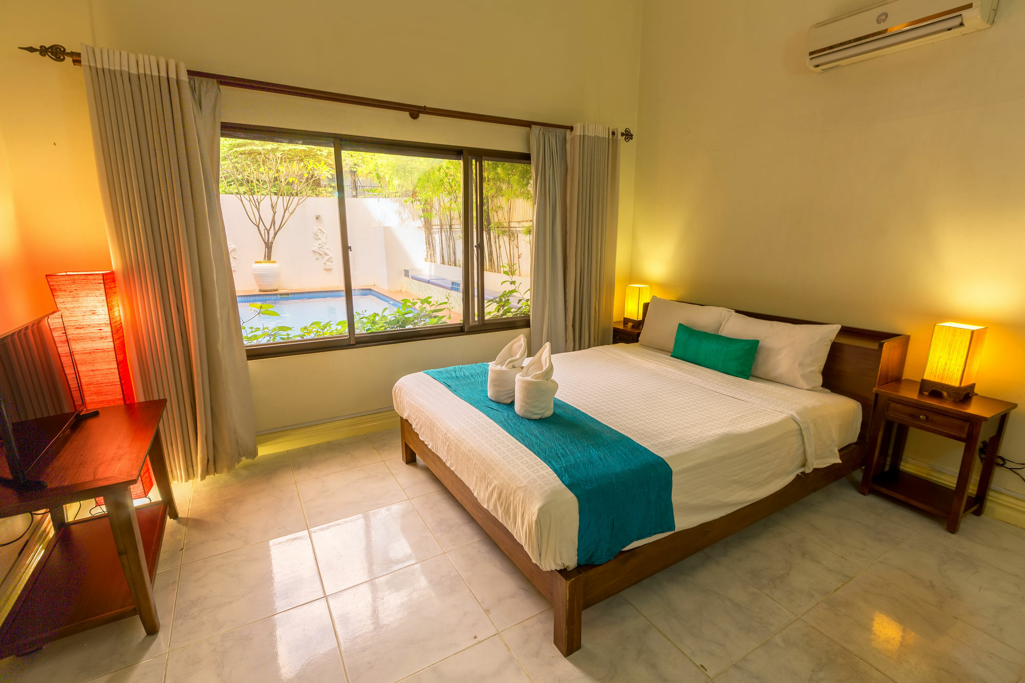 Jasmin Monument Hotel Phnom Penh Bagian luar foto